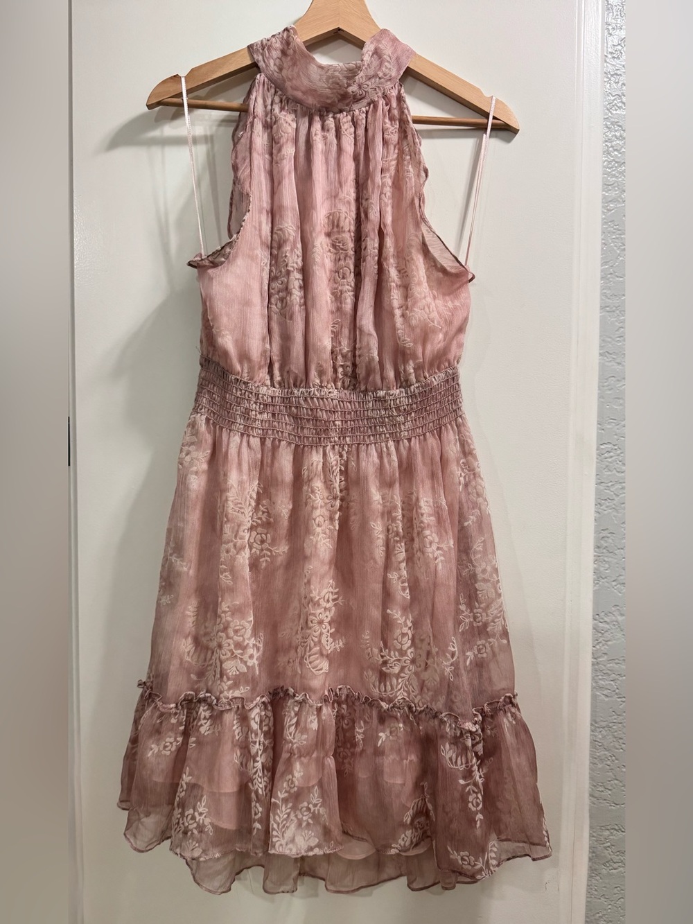 Chelsea & Violet, Dusty Pink  , Velvet Floral Burnout Dress Size Women’s Large